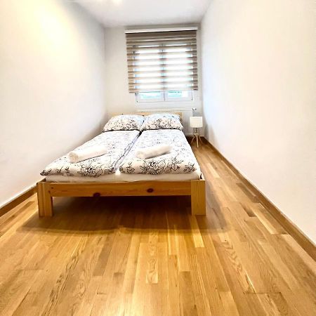 Spacious Apartment With Terrace Wien Exterior foto