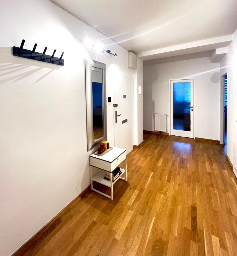 Spacious Apartment With Terrace Wien Exterior foto